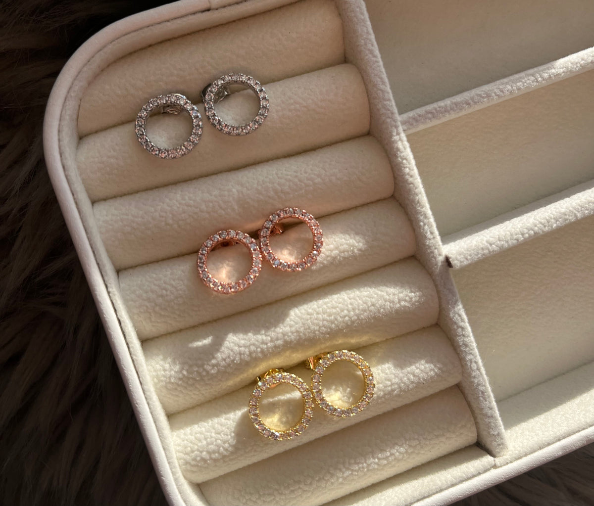 Circular Studs