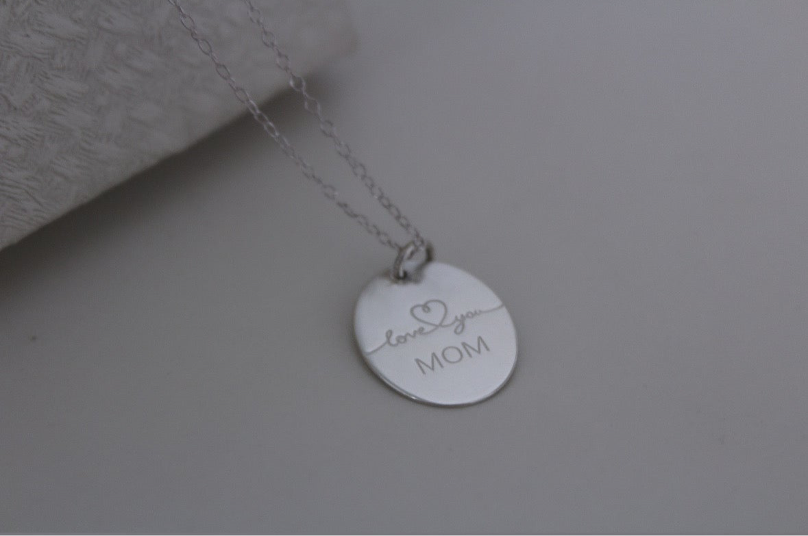 Love you mom Necklace
