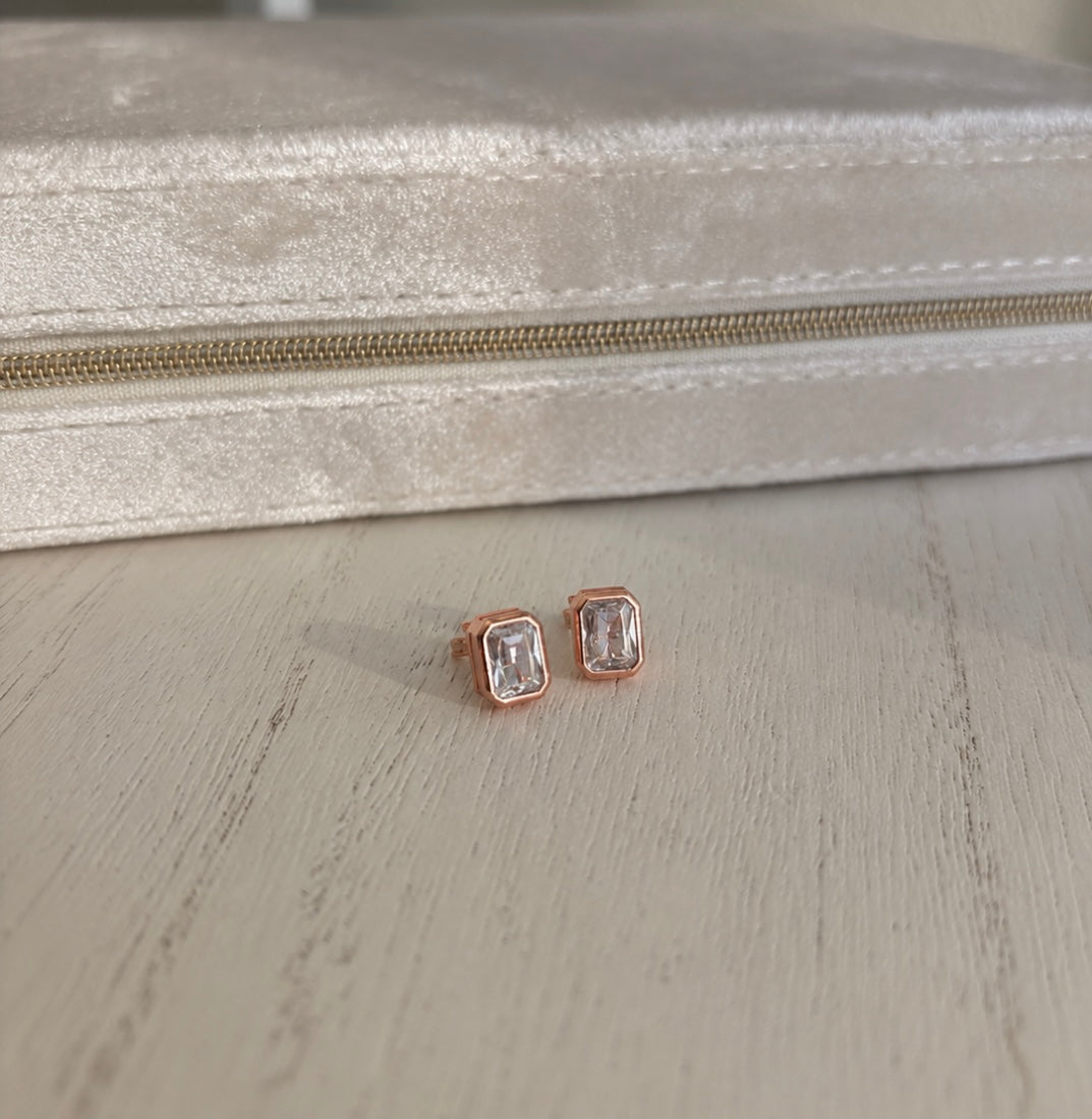 Rose Radiance Stud