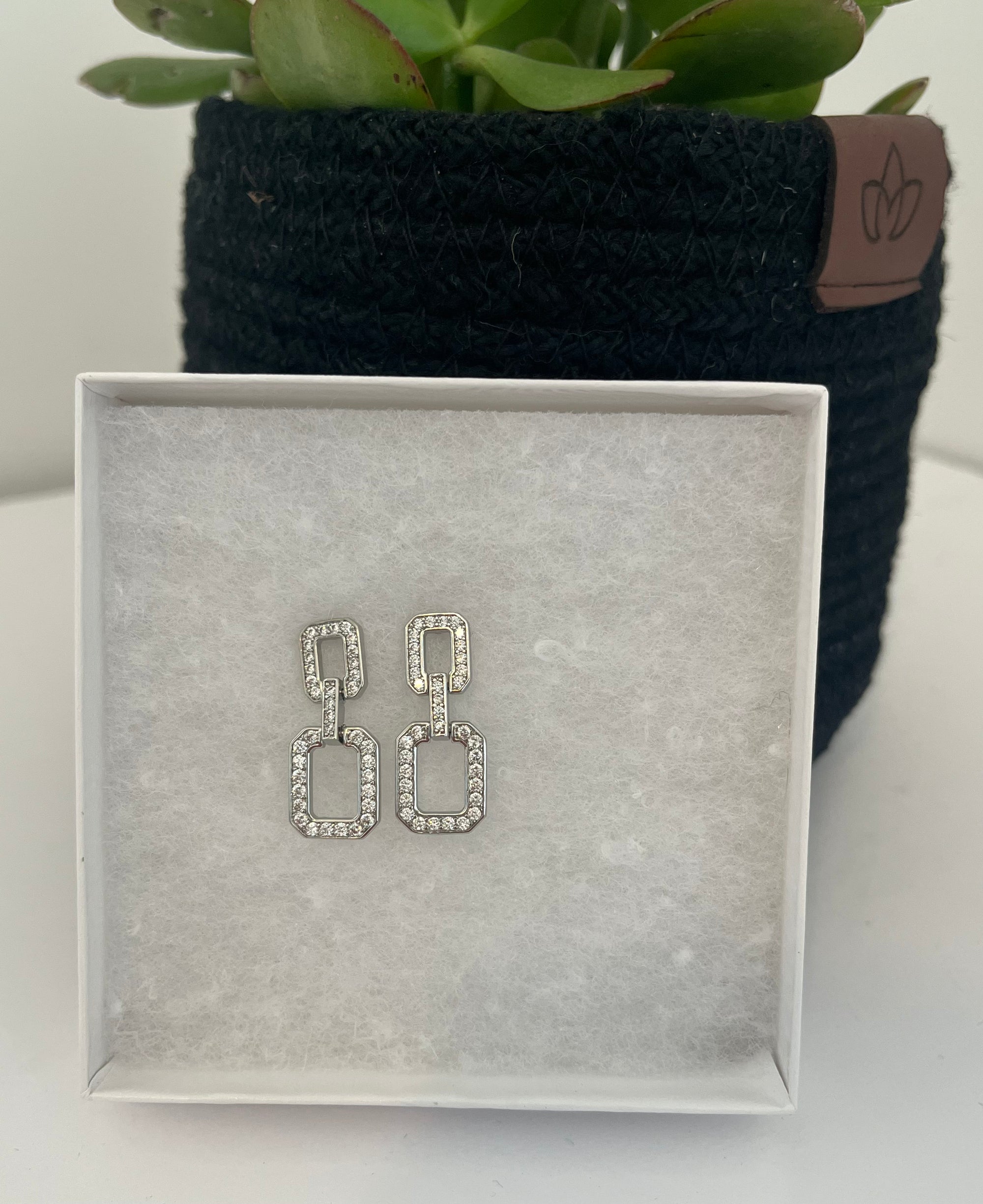 Silver Chain Hanging